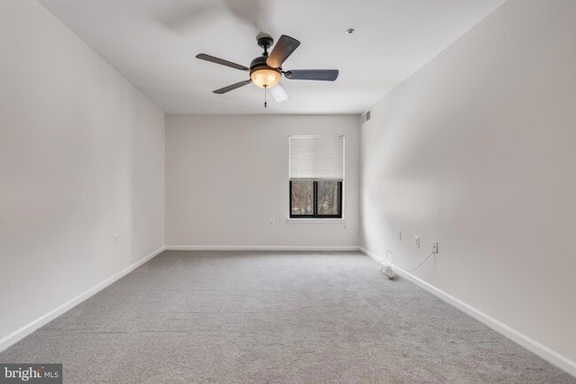 Building Photo - 7806 Hanover Pkwy