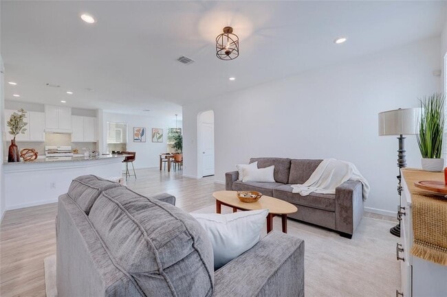 Building Photo - 468 Sheepshank Dr