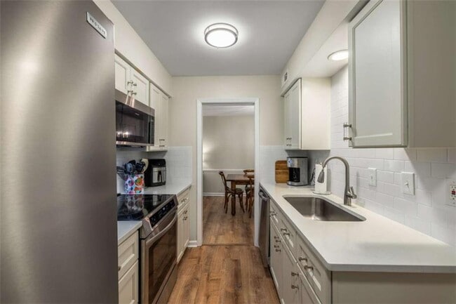 Building Photo - 183 Triumph Dr NW