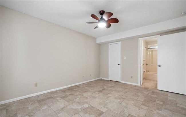 Building Photo - Beautiful 2 Bedroom 2 Bath Condo Short Distance to Chesapeake Bay
