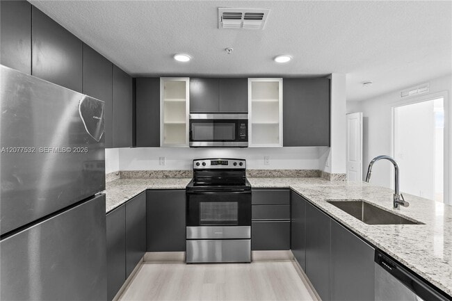 Building Photo - 5579 Millennia Park Dr