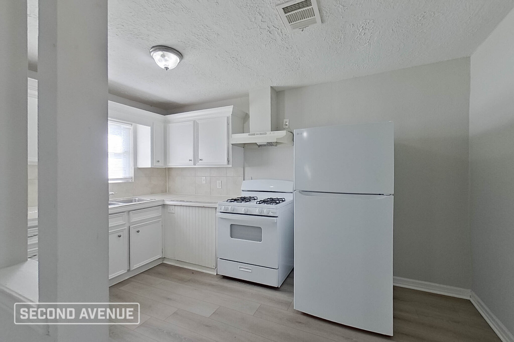 Building Photo - 205 Tilden Dr