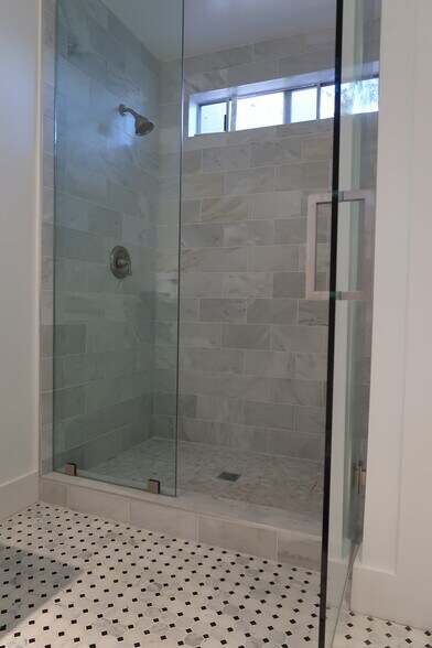 Building Photo - 3942 Murietta Ave