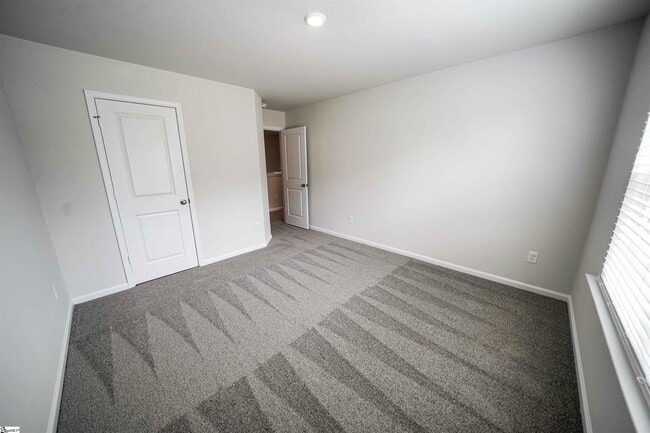 Building Photo - 112 Myers Ln