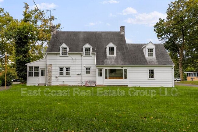 Building Photo - 720 Northern Ave