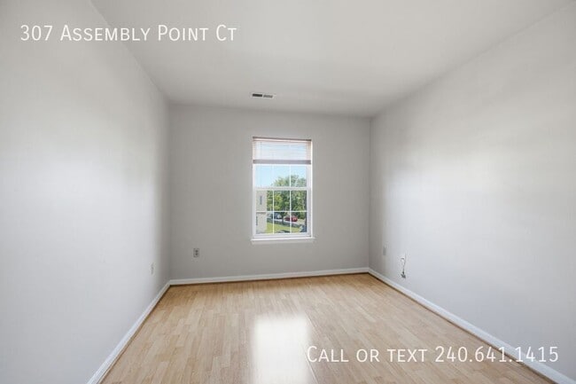 Building Photo - 307 Assembly Point Ct