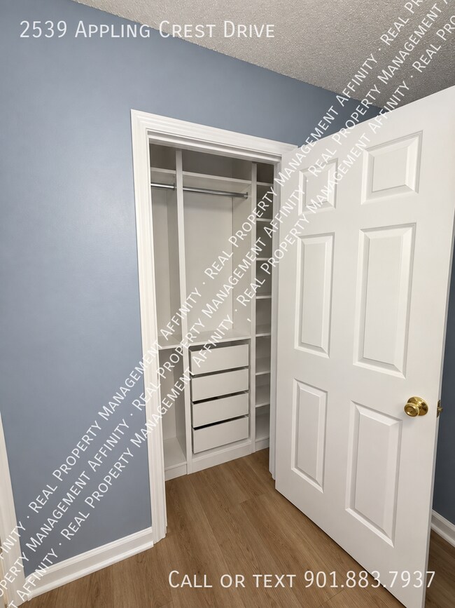 Building Photo - 2539 Appling Crest Dr