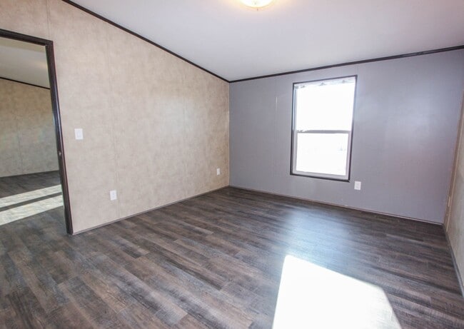 Building Photo - Horse Property on 3.3 Acres - MOVE IN SPECIAL