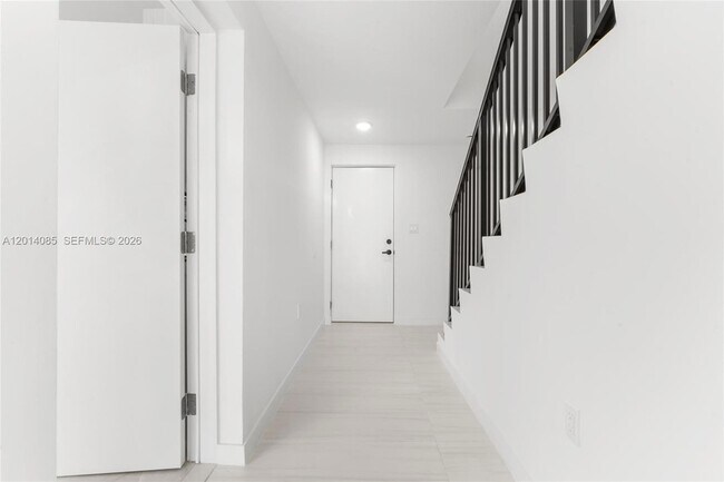 Building Photo - 14584 SW 261 St Ter