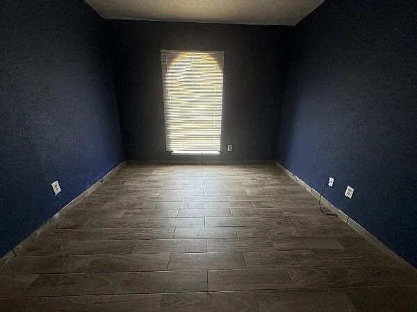 Building Photo - Room in House on Black Hickory Rd
