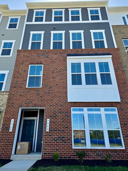 Building Photo - 7966 Williamson Blvd