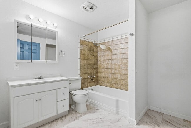 Building Photo - 3 BD | 2 BA Home with Great Backyard & Fireplace