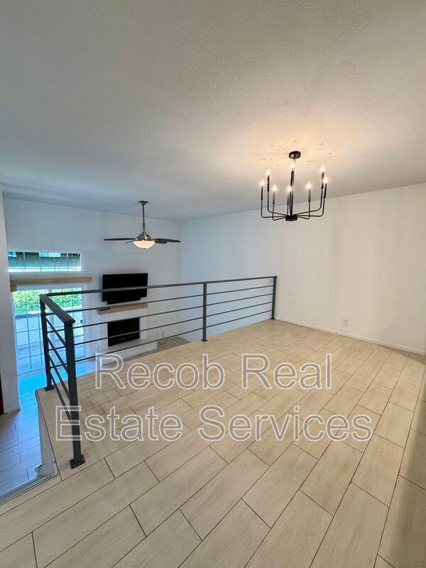 Building Photo - 3473 Mission Mesa Way