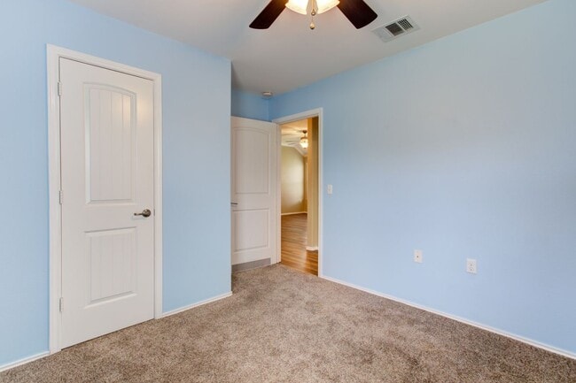 Building Photo - 7000 Crestone Rd