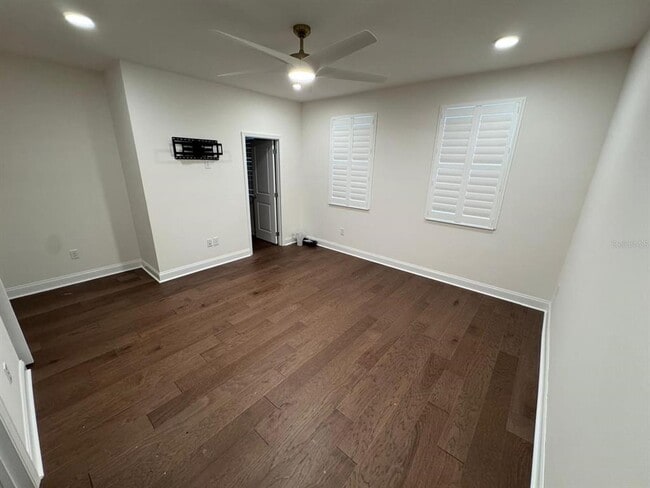 Building Photo - 16001 Grafton Wy