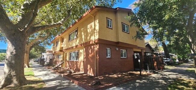 Building Photo - 1430 V St