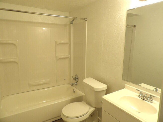 Building Photo - 2107 NW 38th St