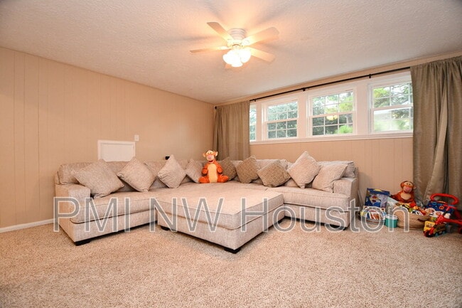 Building Photo - 3410 Plum Brook Ln