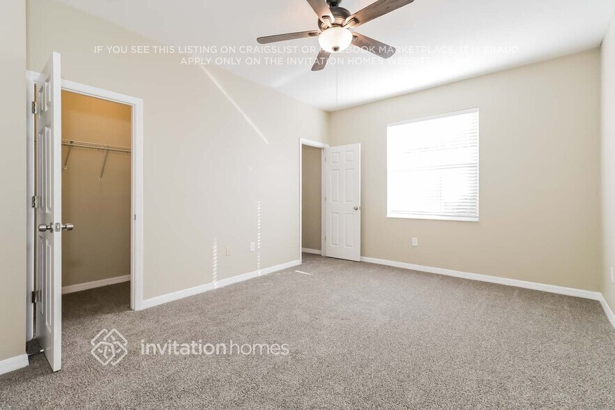 Building Photo - 6215 Desert Peace Ave