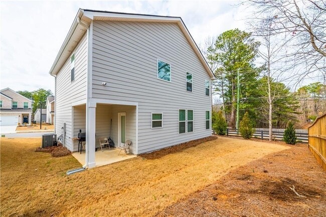 Building Photo - 4700 Blake Lp