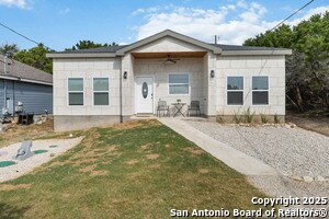 Primary Photo - 567 Hummingbird Hill
