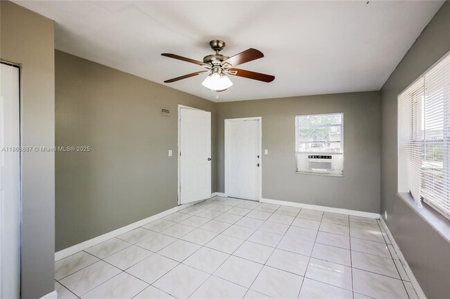 Building Photo - 1207 NW 13th Ln