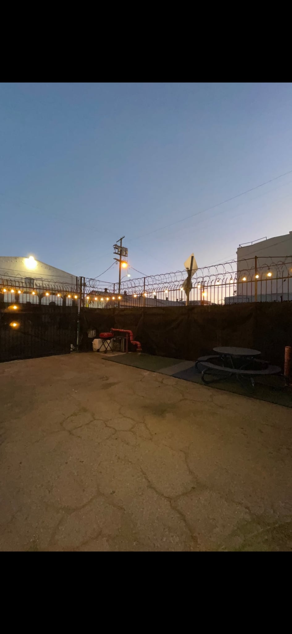 Building Photo - 2425 Hunter St