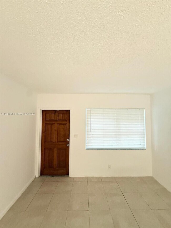 Building Photo - 315 NW 32nd St