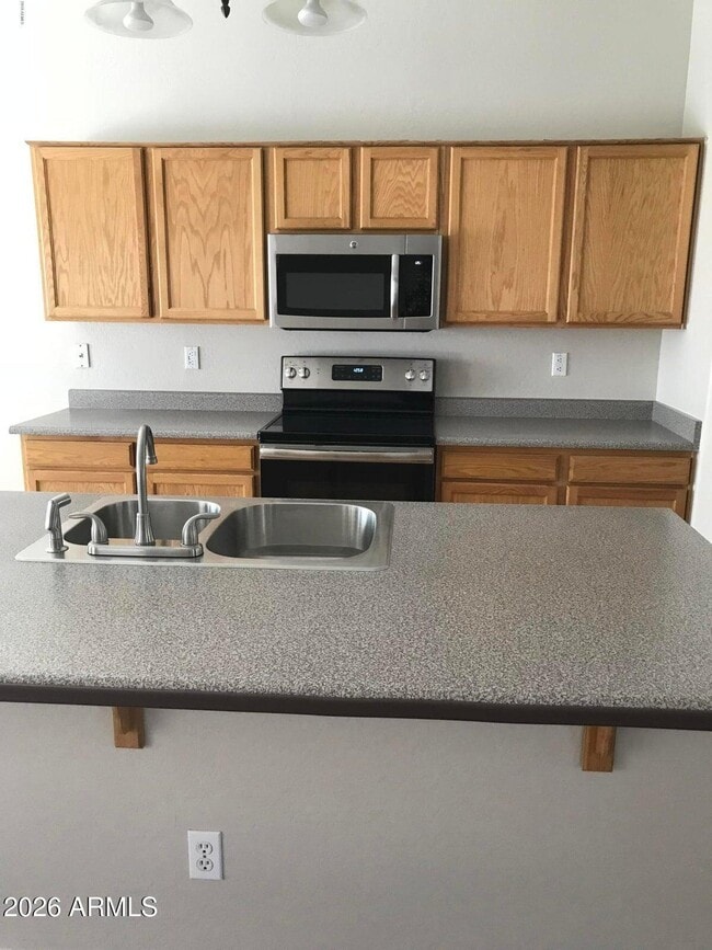 Building Photo - 5123 E Libby St