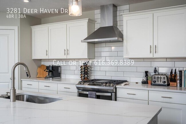 Building Photo - 3281 Deer Haven Dr