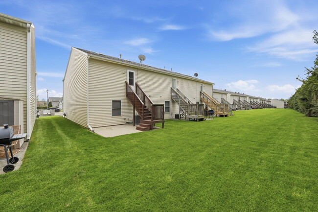 Building Photo - 1499 Stonefield Dr