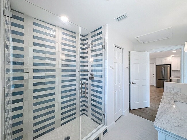 Building Photo - 200 176th Terrace E