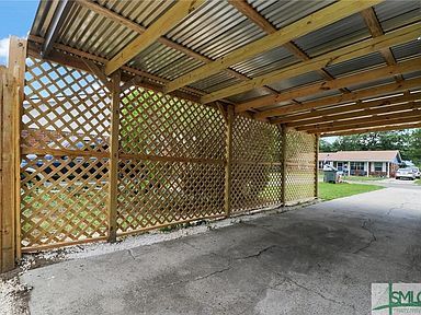 Building Photo - 230 Deerwood Ct