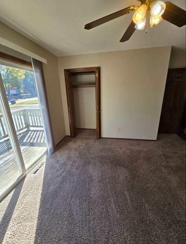 Building Photo - 4419 Sterling Ave