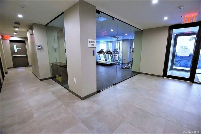 Building Photo - 41-26-41-44 44th St