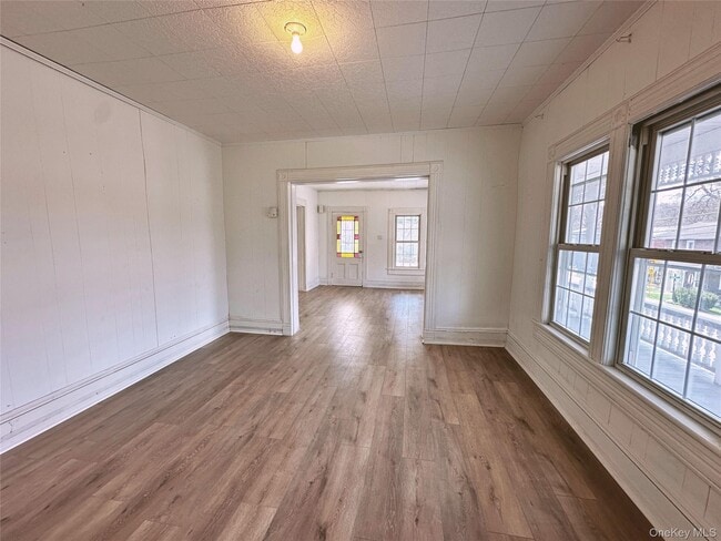 Building Photo - 146 NY-284