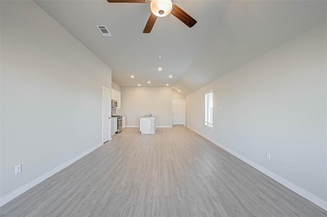Building Photo - 8154 Royal Breeze Dr