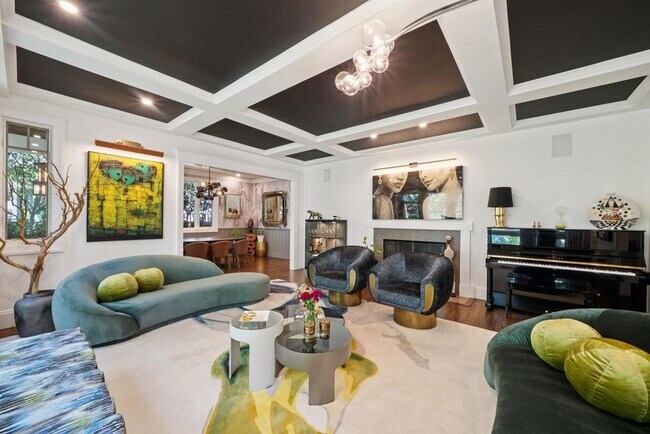Building Photo - Beautifully Appointed 7-Bedroom Home with Lush Garden Setting in Palo Alto