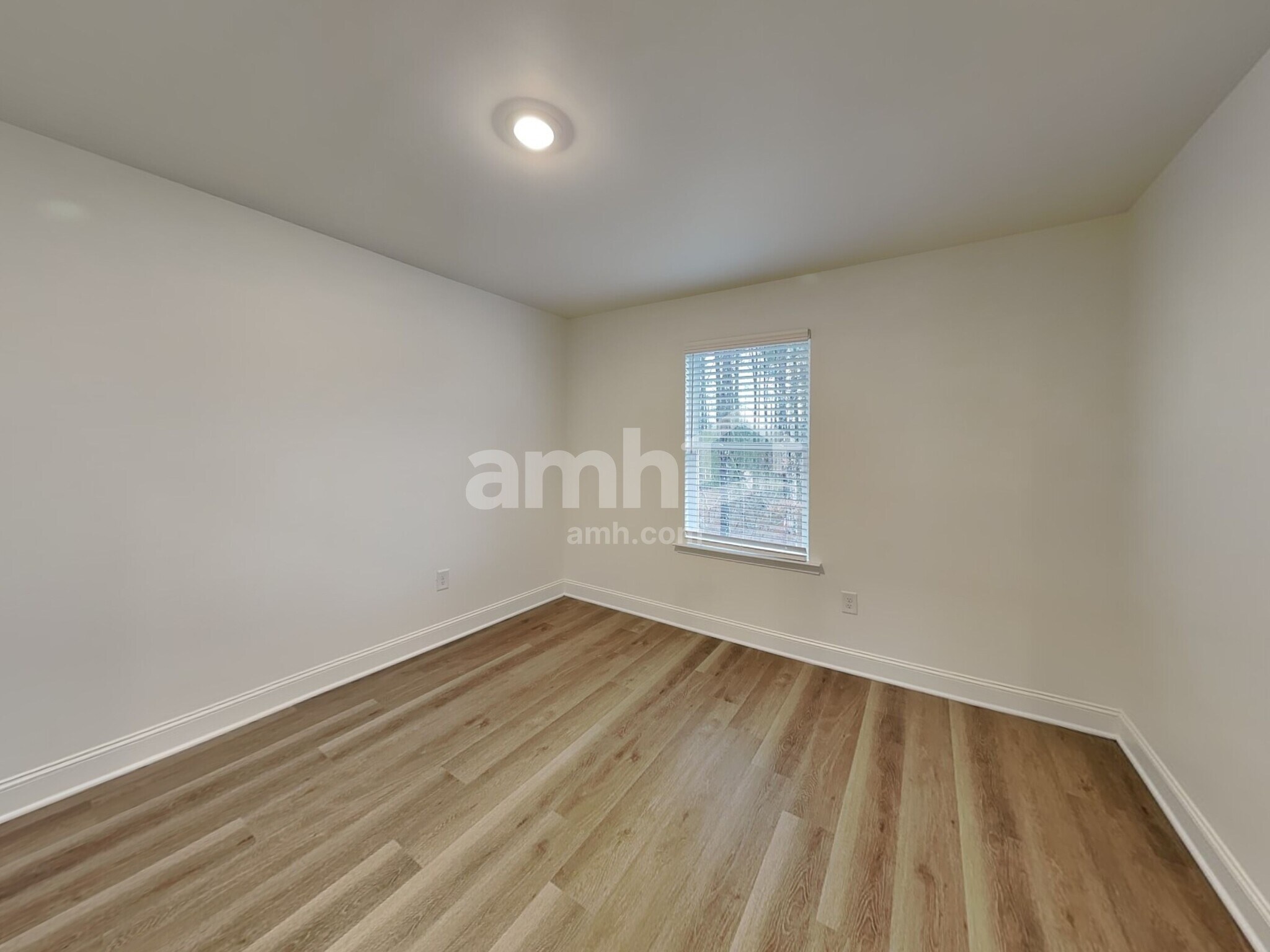 Building Photo - 1498 Aquamarine Dr