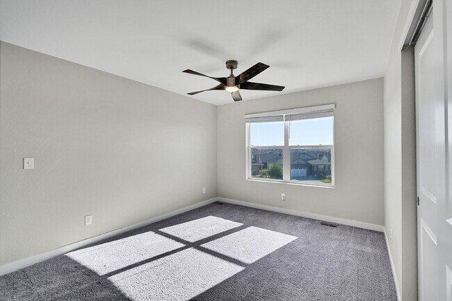 Building Photo - $3,340.95 - 5 Bed, 3 Bath Home in Thornton with Cozy Fireplace and Fenced-in Yard