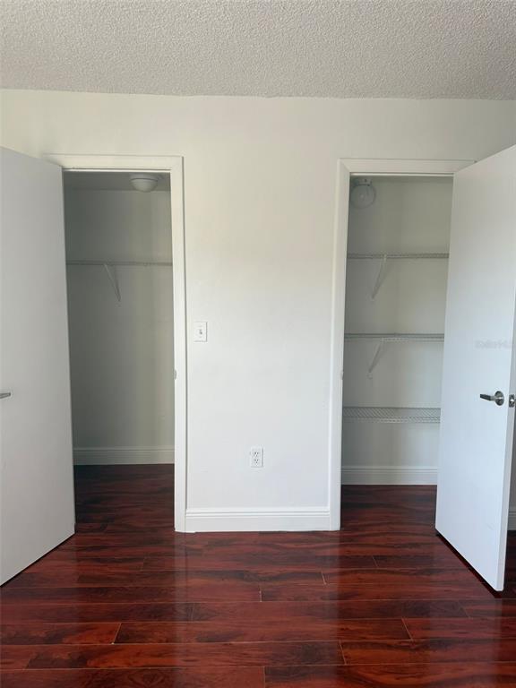 Building Photo - 6036 Amberly Ct
