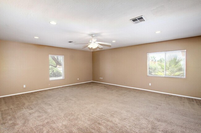 Building Photo - 12228 N 64th St