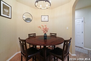 Building Photo - 5539 Cross Pond