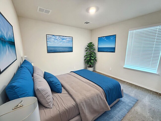 Building Photo - 4/2 in Sweetwater Springs Community, Sherman