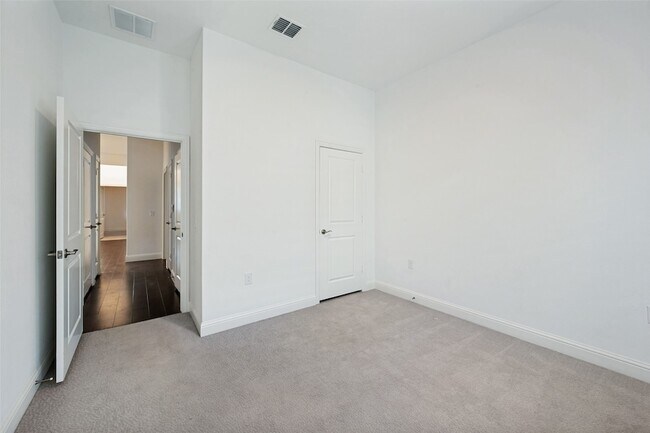 Building Photo - 4565 Stone Valley Trl