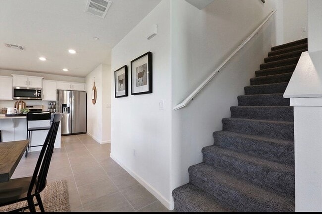 Building Photo - 1336 Sterling Hl Ct