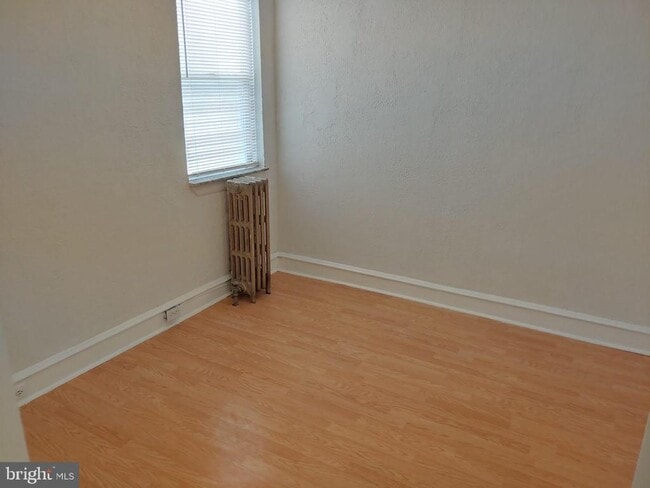 Building Photo - 2847 S Sheridan St