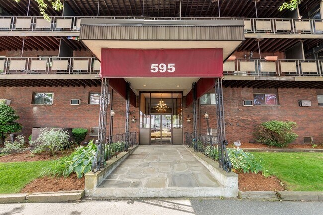 Building Photo - 595 Revere Beach Pkwy