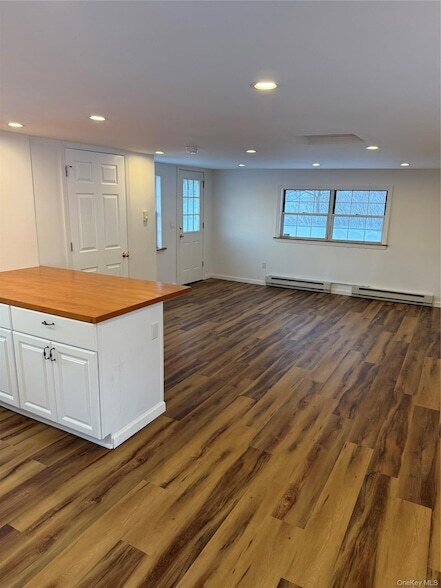Building Photo - 19 Quartz Ln
