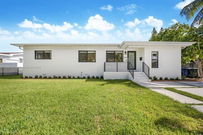 Primary Photo - 5970 SW 16th St